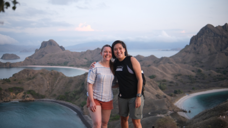 Sail Komodo Tour, Komodo Dragon, Rinca Island, Komodo Island, Komodo National Park, Komodo Tour, Komodo Island Liveboard, kelor island, padar island, pink beach, sebayur island, desan komodo, komodo Sailing Tour, manta poinrt, manta rays
