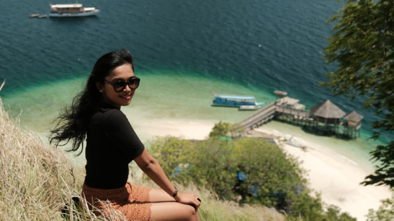 Sail Komodo Tour, Komodo Dragon, Rinca Island, Komodo Island, Komodo National Park, Komodo Tour, Komodo Island Liveboard, kelor island, padar island, pink beach, sebayur island