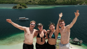 Sail Komodo Tour, Komodo Dragon, Rinca Island, Komodo Island, Komodo National Park, Komodo Tour, Komodo Island Liveboard, kelor island, padar island, pink beach, sebayur island