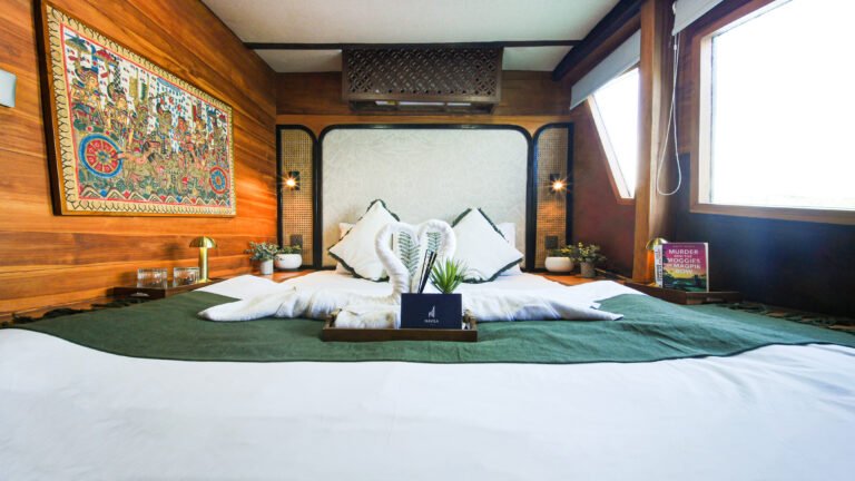 Navila Liveaboard, open trip labuan bajo, labuan bajo, open trip navila liveaboard, komodo national park, komodo island, komodo dragon, pink beach, padar island, 3 days 2 nights labuan bajo open trip, open trip labuan bajo, open trip komodo island, komodo sailing tour