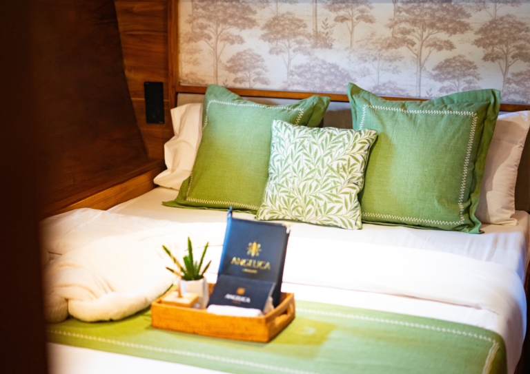 Angelica Liveaboard, open trip labuan bajo, labuan bajo, open trip navila liveaboard, komodo national park, komodo island, komodo dragon, pink beach, padar island, 3 days 2 nights labuan bajo open trip, open trip labuan bajo, open trip komodo island, komodo sailing tour