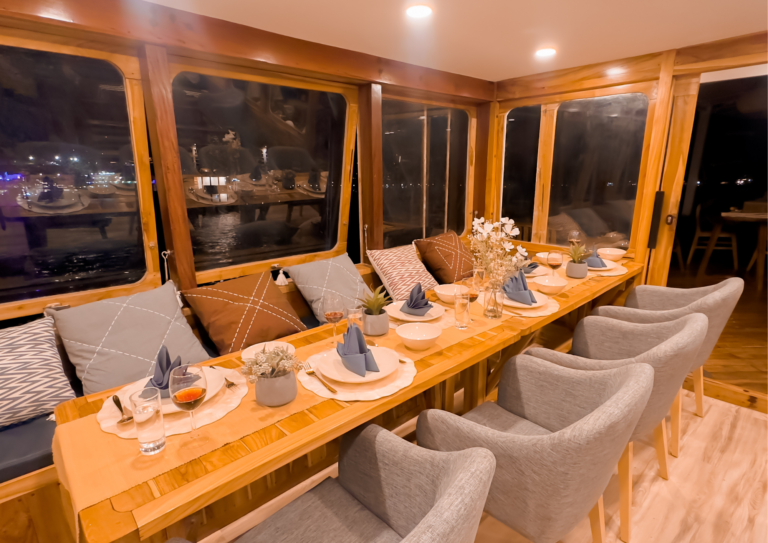 Semesta Liveaboard, open trip labuan bajo, labuan bajo, open trip navila liveaboard, komodo national park, komodo island, komodo dragon, pink beach, padar island, 3 days 2 nights labuan bajo open trip, open trip labuan bajo, open trip komodo island, komodo sailing tour